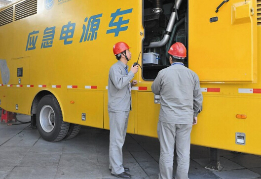 宕昌如何清理被灰尘覆盖的机油散热器？